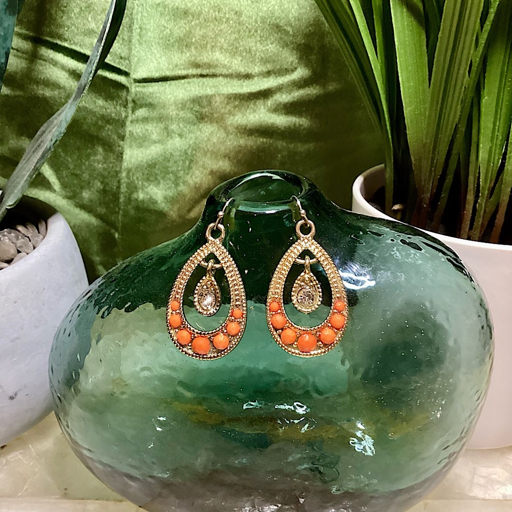 🔥2 for$8🔥 Fun Fashion Jewelry - Orange and Gold Dangle Earrings